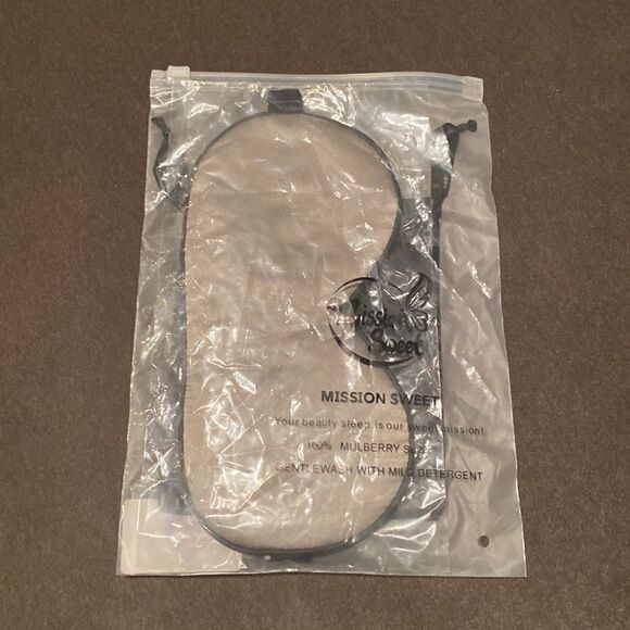 Mission Sweet 100% Mulberry Silk Eye Mask Sleep Mask Blindfold Silver Grey NEW - Picture 6 of 6